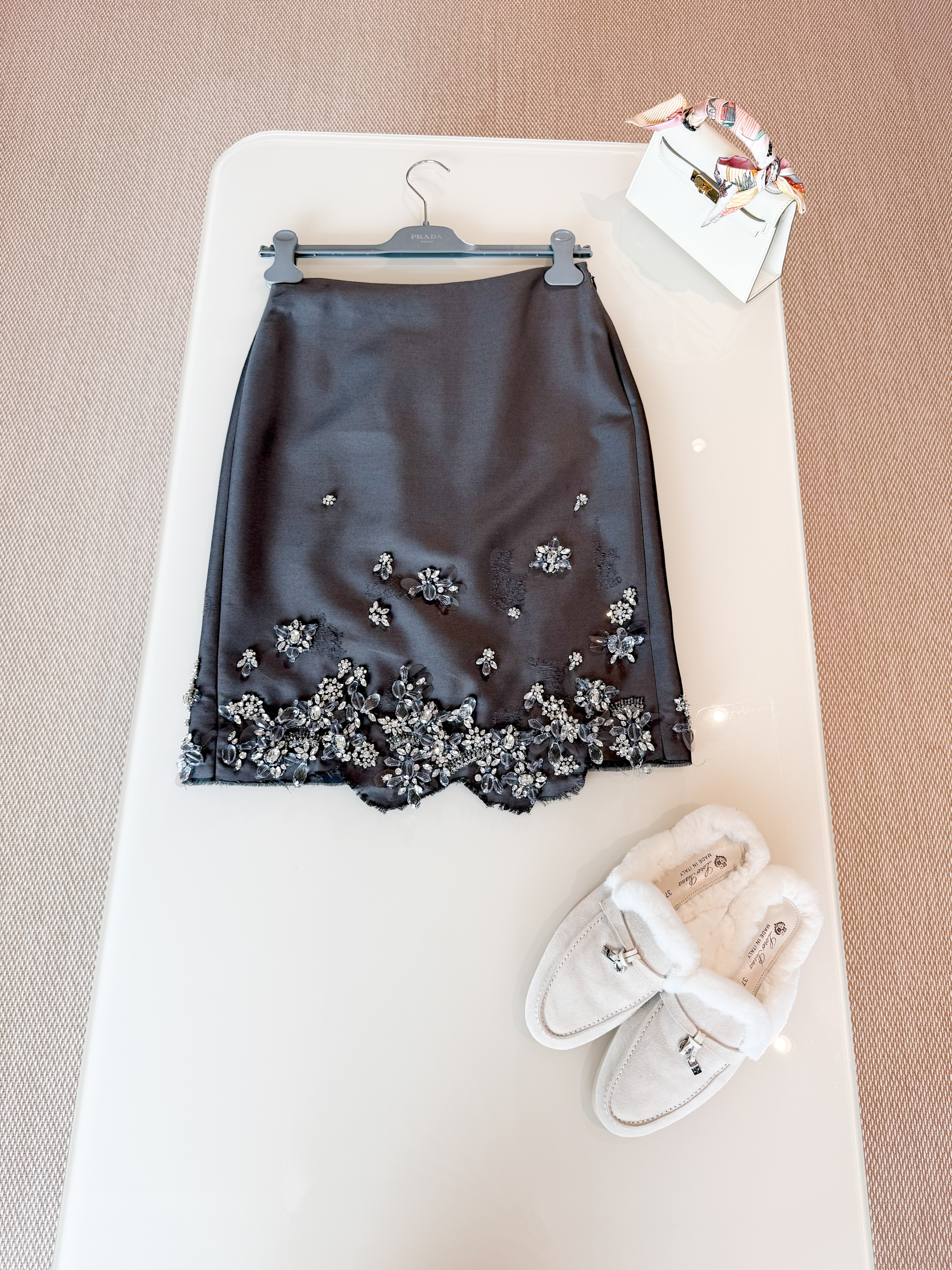 SKIRT 
