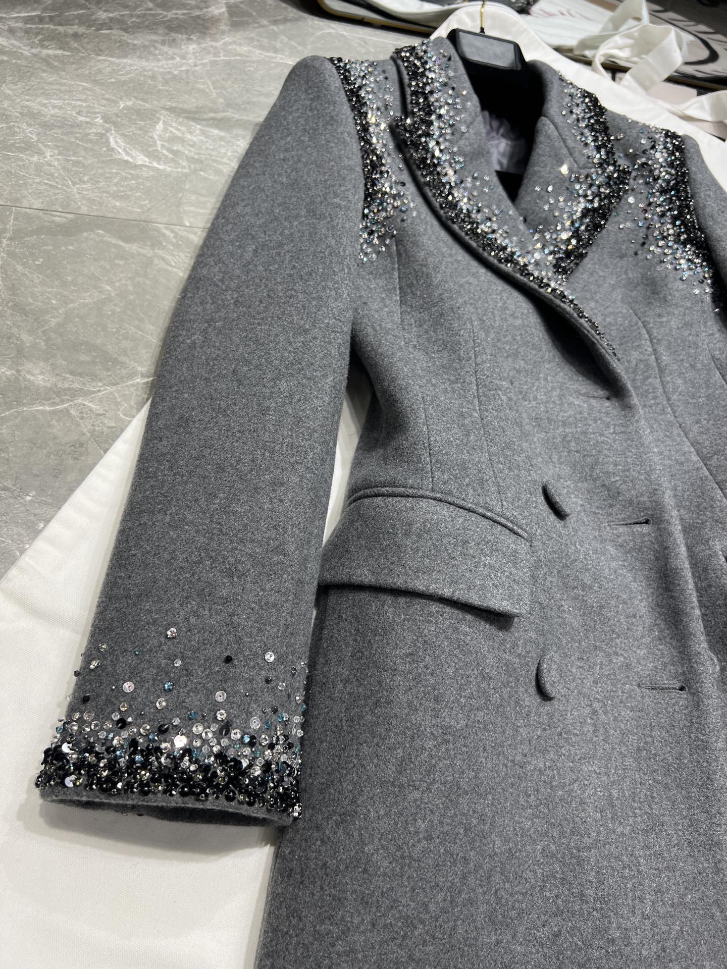 COAT  - Image 5
