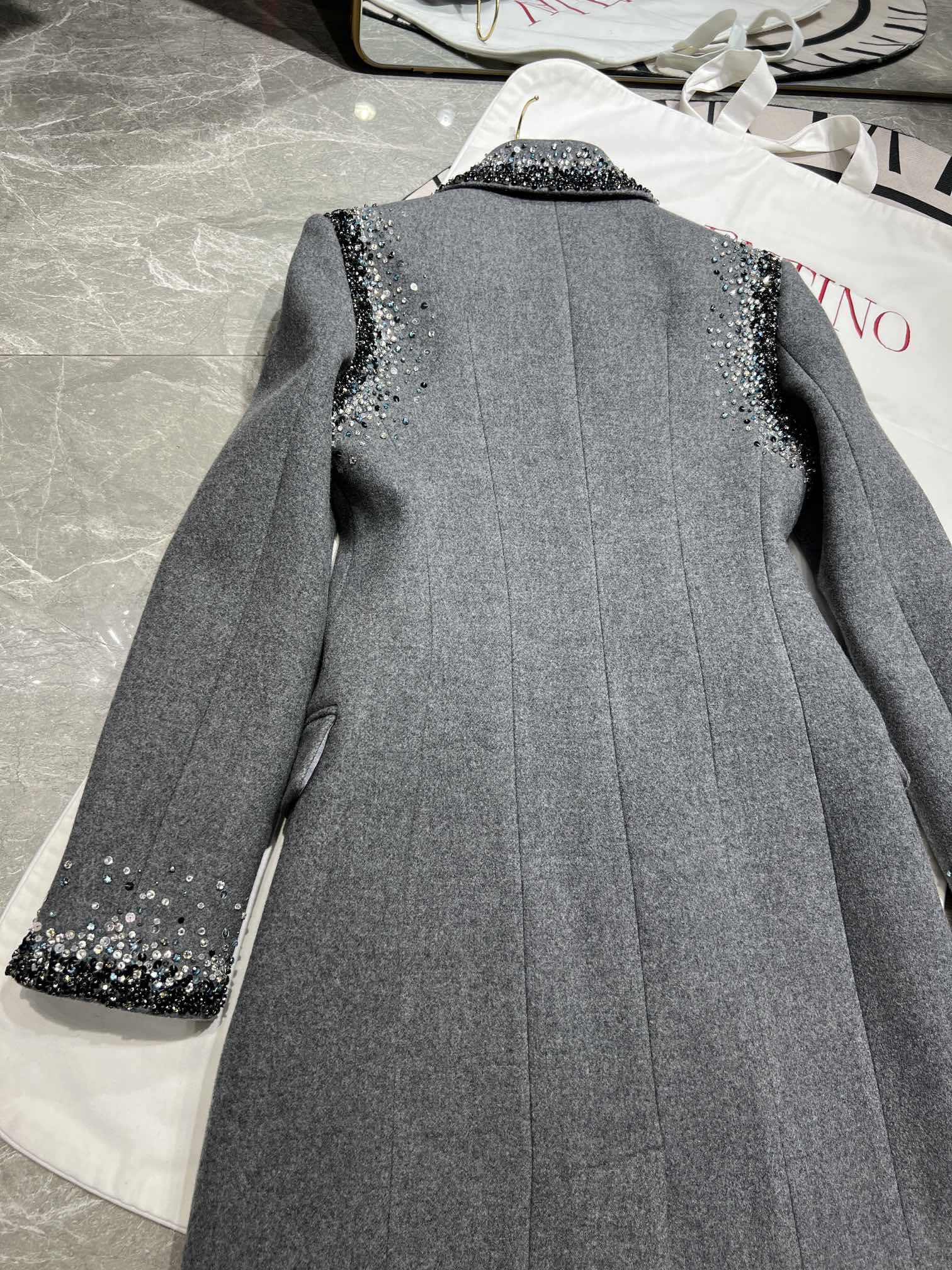 COAT  - Image 7