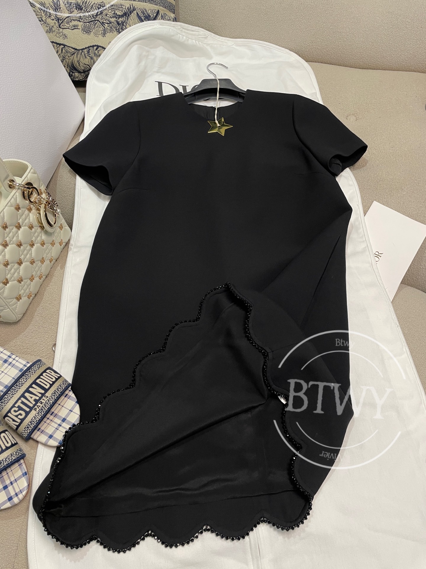 DRESS - Image 3