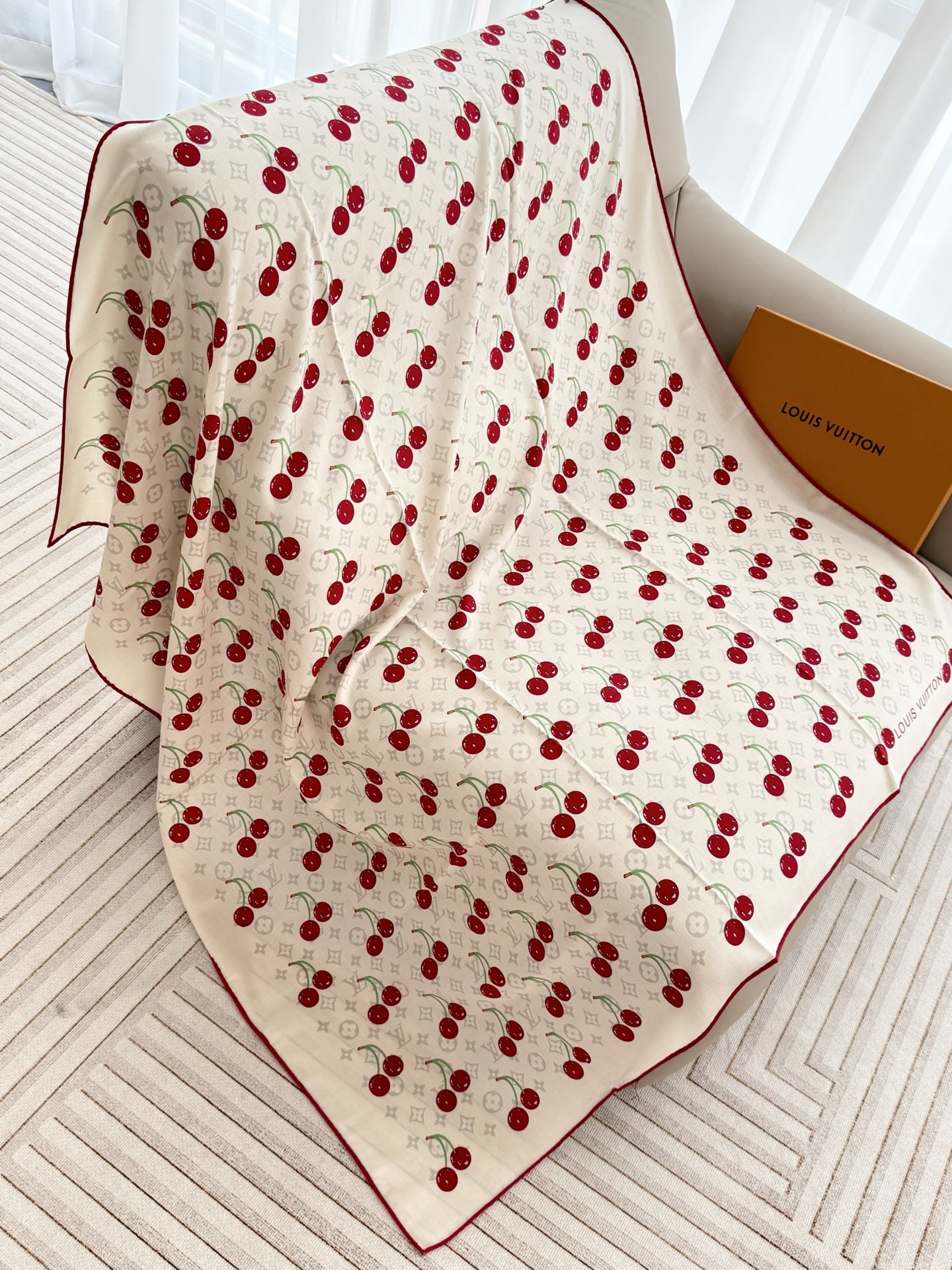140x140cm - Image 2