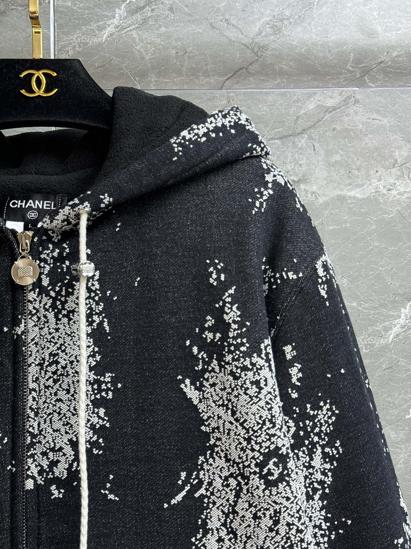 JACKET  - Image 3